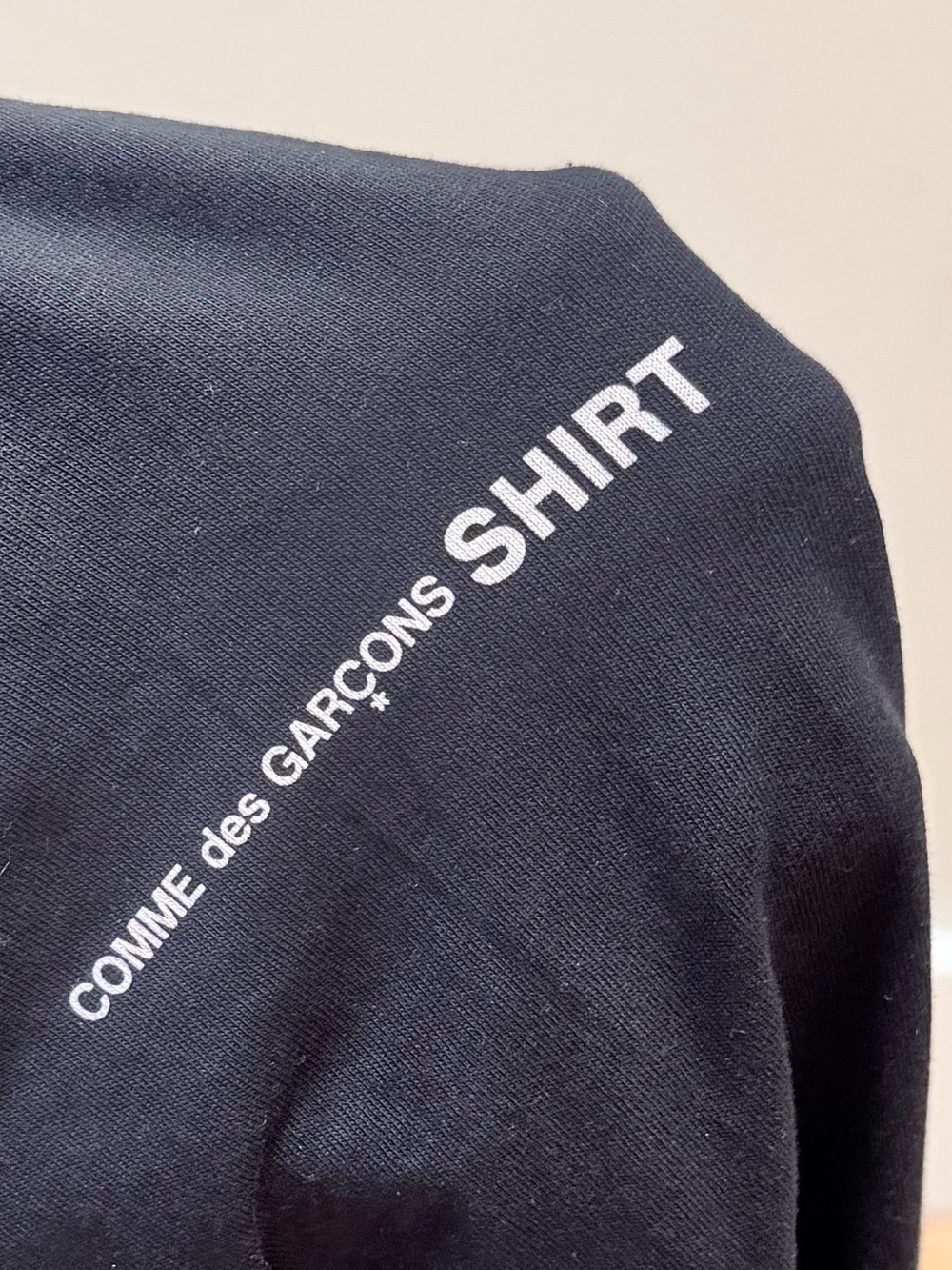 Comme Des Garçons Logo Print Long Sleeve Shirt - Picture 4 of 7